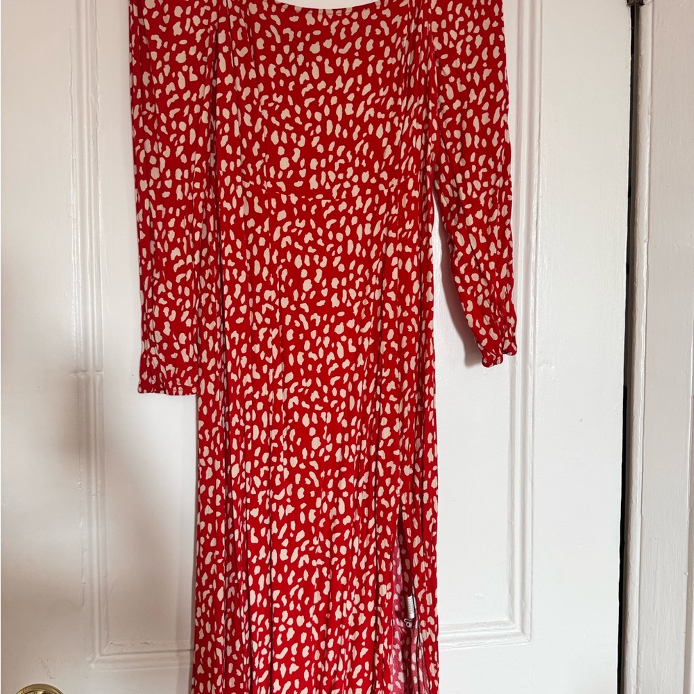 Forever 21 Red and White Long Sleeve Dress